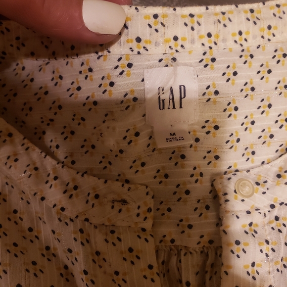 GAP BUTTON DOWN TOP - Picture 8 of 8